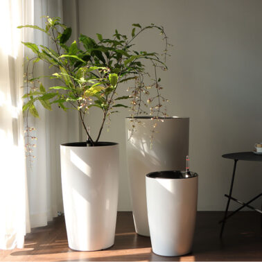 PP material round self-watering flower pot