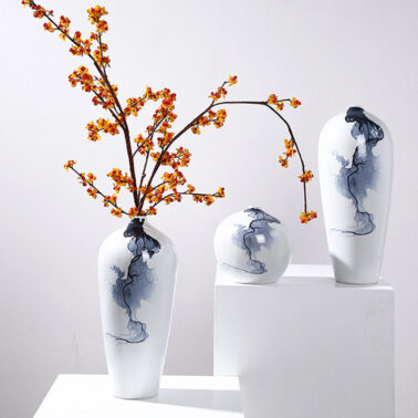 Ceramic vase with water artistic conception