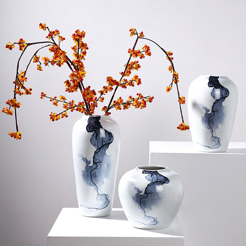 Ceramic vase with water artistic conception - Image 4