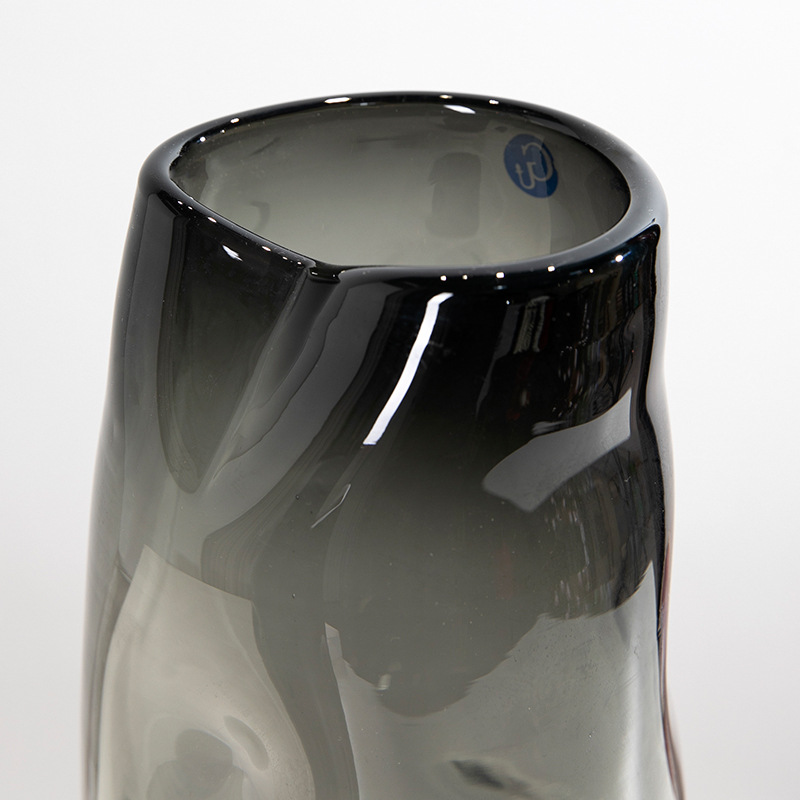 Pleated convex craft glass vase - Image 4