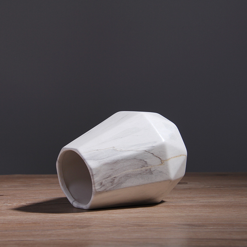 Marble texture ceramic vase - Image 4