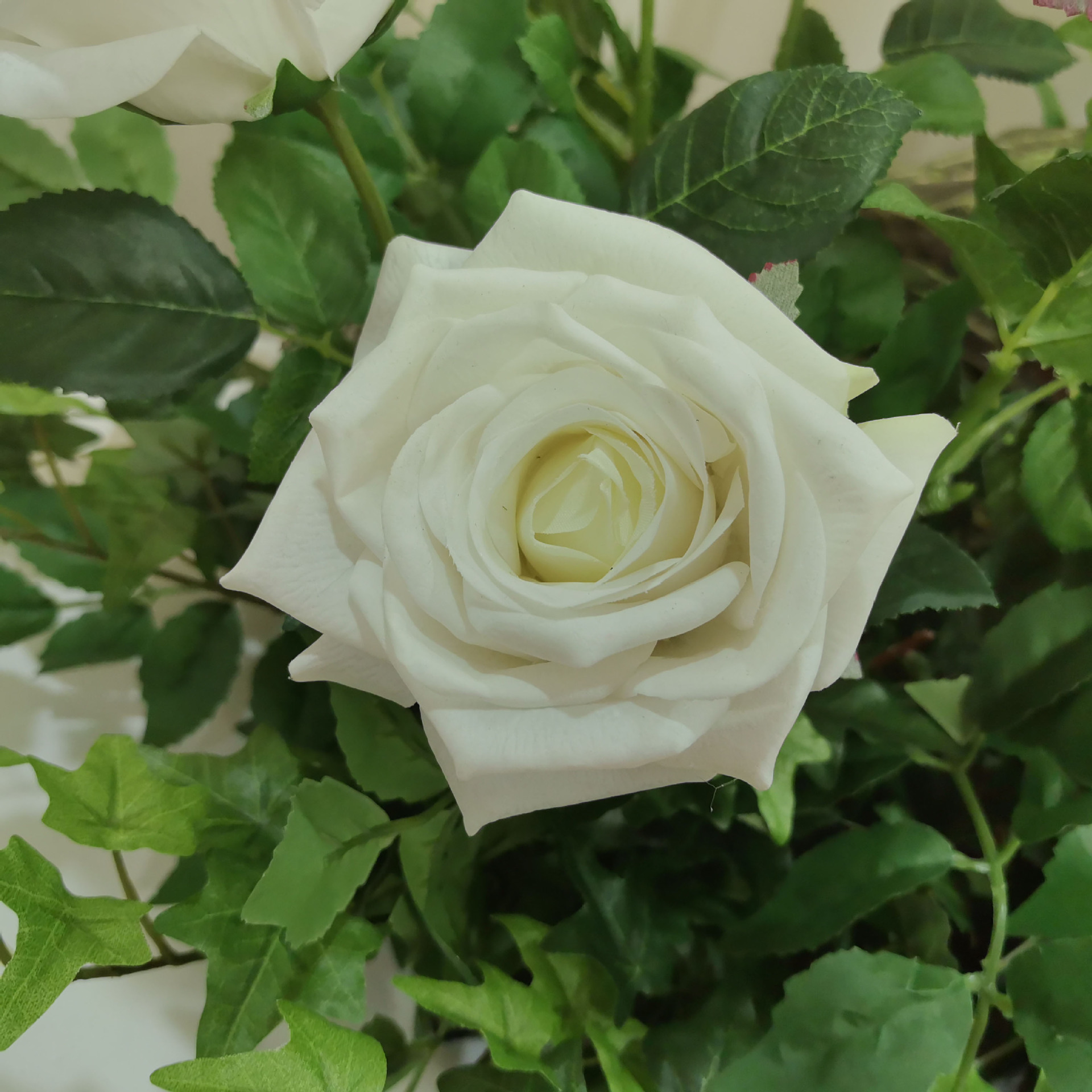 Activity scene layout road guide ground row artificial flowers - Image 4