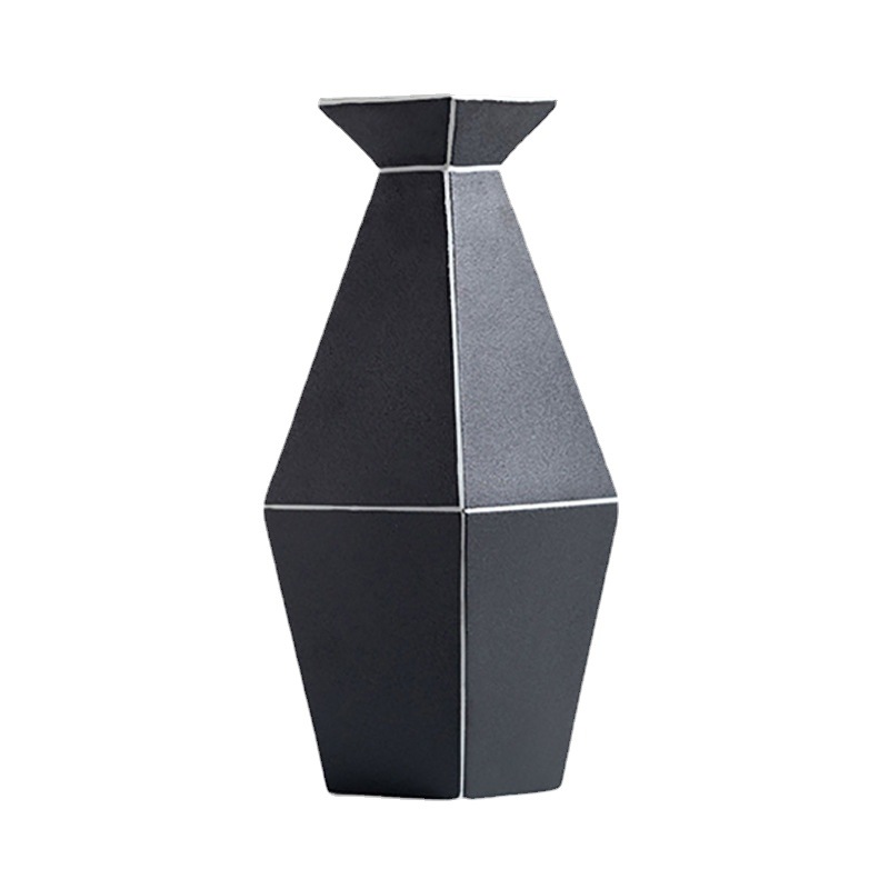 Diamond-shaped modern flower vase - Image 5