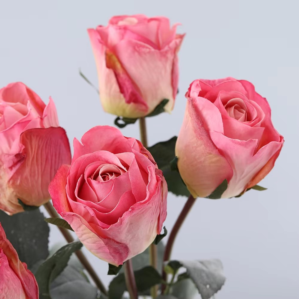 Factory Artificial 7 Head Rose Flower Bouquet Red Roses Artificial Silk Roses Bulk for Wedding Decoration